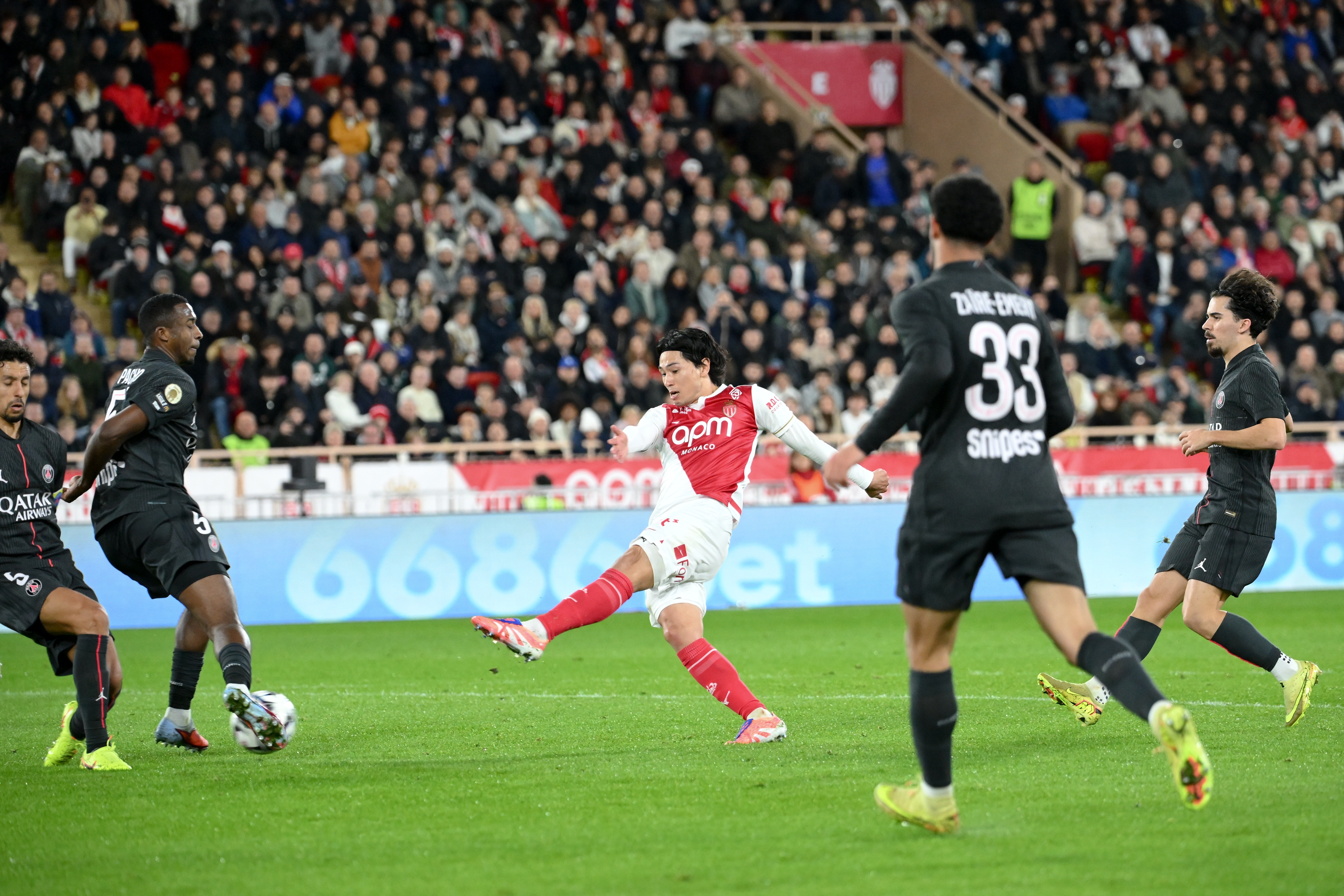 欧冠球队排名-日媒:南野拓实随效力国内联赛的日本队员返日,进行下一步康复