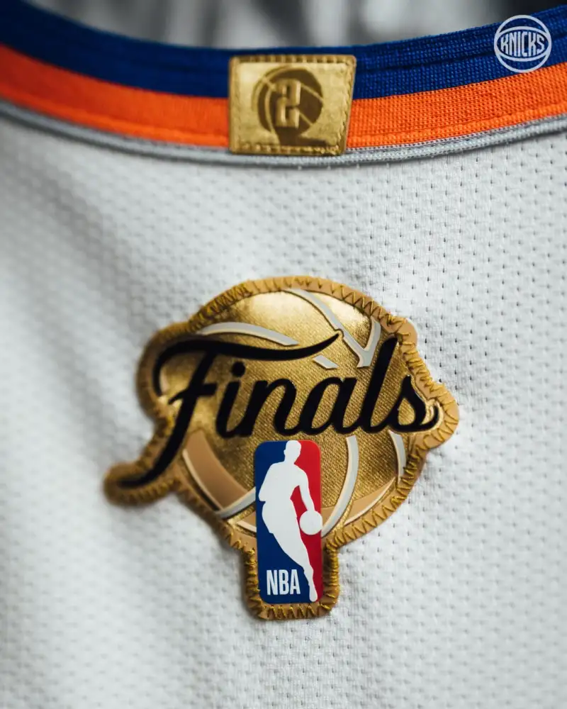 欧冠球队排名-万事俱备!NBA官方展示尼克斯今日比赛球衣细节